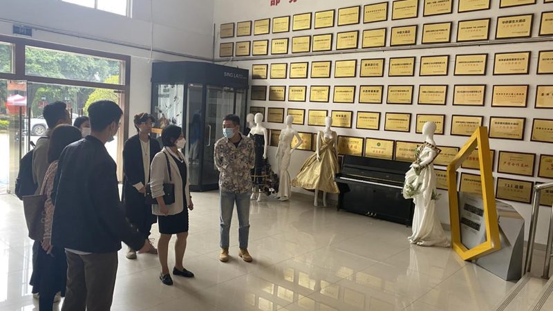 美妆直播代运营与传统代运营：一场直播，两种运营策略